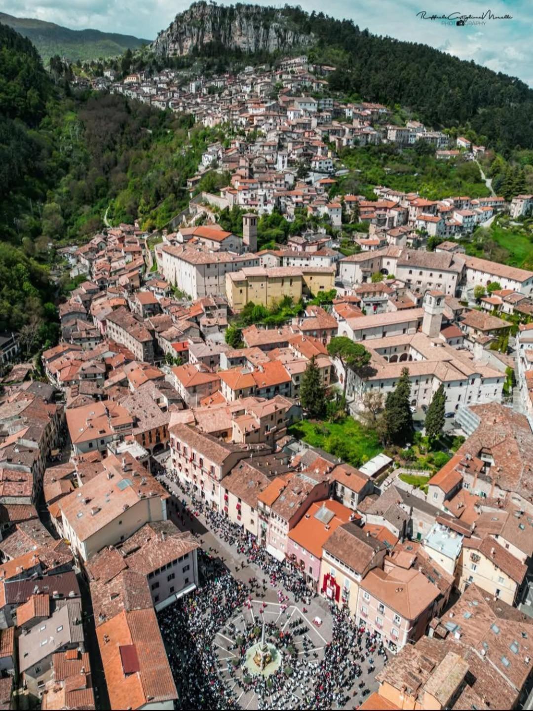Appartamento Luzzi Tagliacozzo Extérieur photo